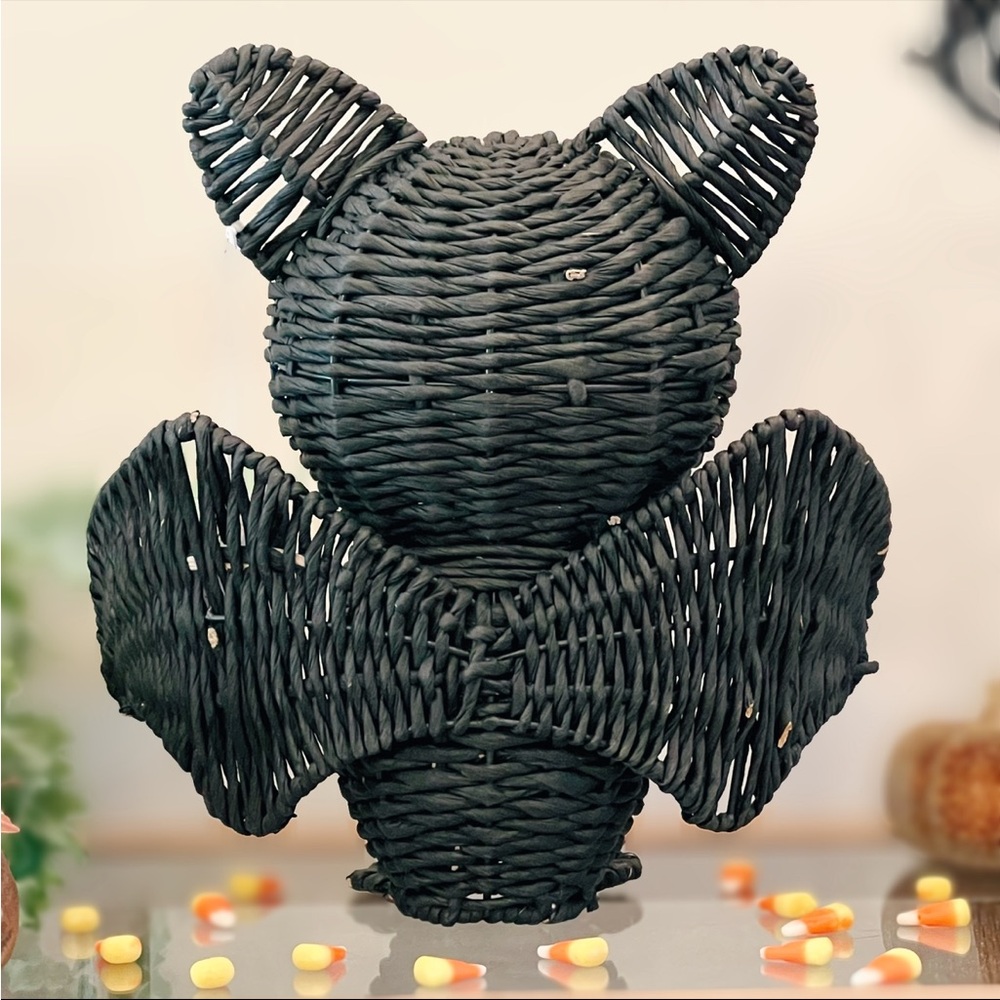 NWT Homegoods Black Woven Wicker Rattan Standing Bat Tabletop Halloween Decor - Picture 8 of 16